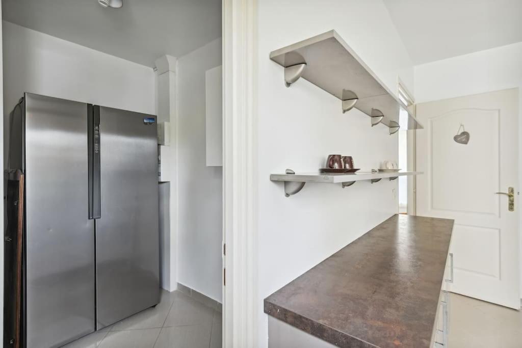 "Joie De Vivre" - Parisian Spacious & Charming Flat Asnieres-sur-Seine Exterior photo